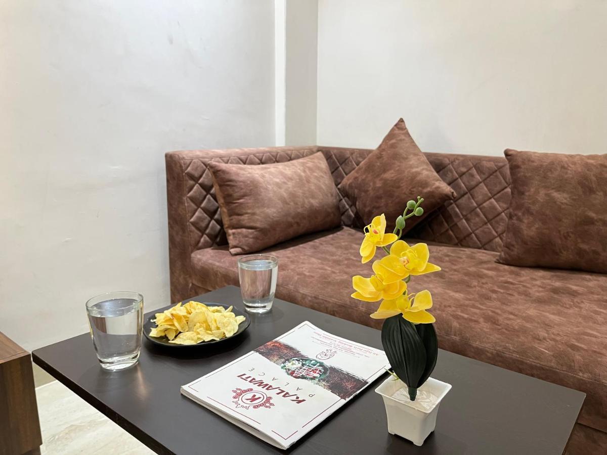 Hotel Kalawati Palace Varanasi Luaran gambar